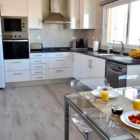Villa Eltael - Rita Apartment - Warm Pool Until 1 November Apartment Manta Rota