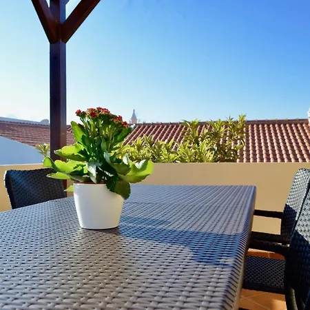 Villa Eltael - Rita Apartment - Warm Pool Until 1 November *